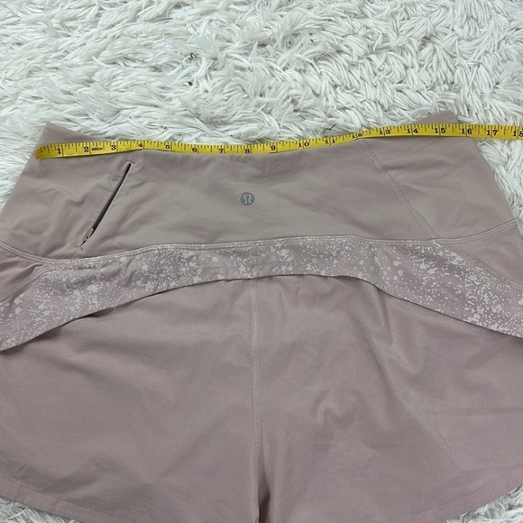 Lululemon Reflective Shorts - Picture 4 of 6